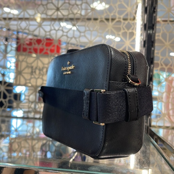 Kate Spade Madison Mini Camera Bag
COLOR:
Black 
NWT - Picture 7 of 16